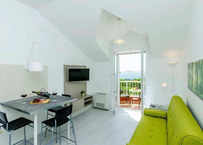 아파트 Panorama Dubrovnik A3 - Comfort One Bedroom With Balcony And Sea View